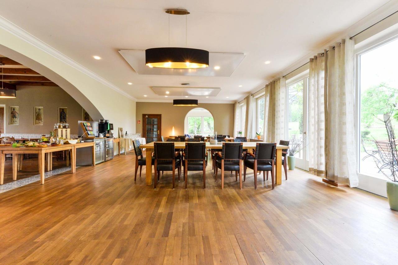 Seinz Wisdom Resort - Bio-Hotel Vegan-Vegetarisch บัดโคลกรุบ ภายนอก รูปภาพ