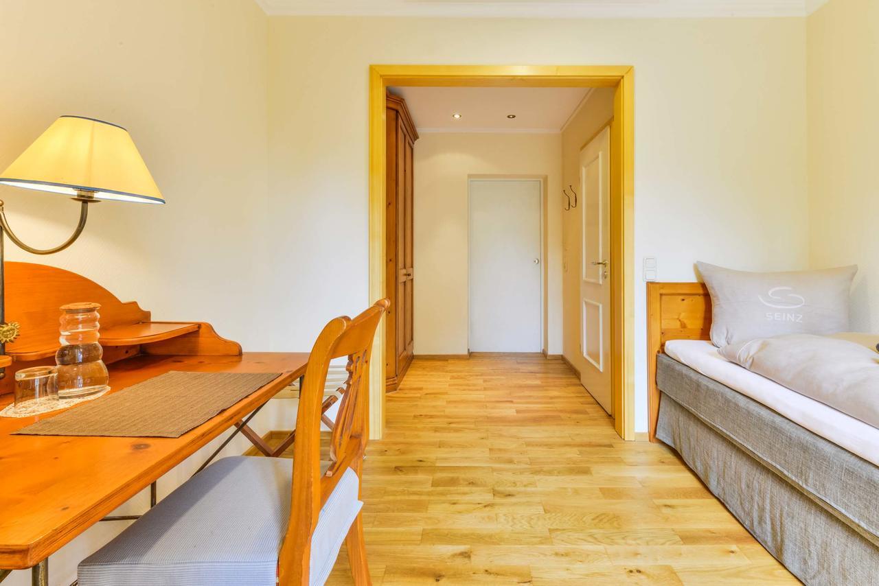 Seinz Wisdom Resort - Bio-Hotel Vegan-Vegetarisch บัดโคลกรุบ ภายนอก รูปภาพ